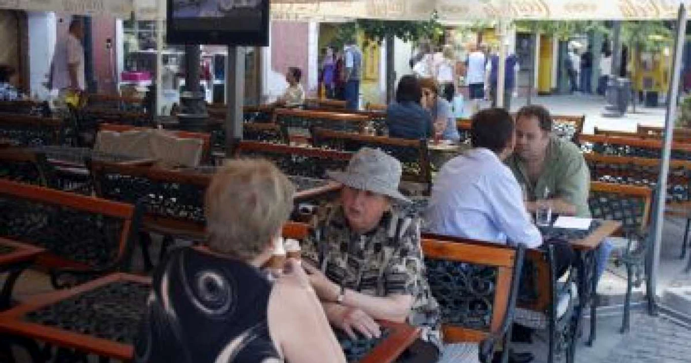 Sibiu: Terase mai puţine în oraş în această vară
