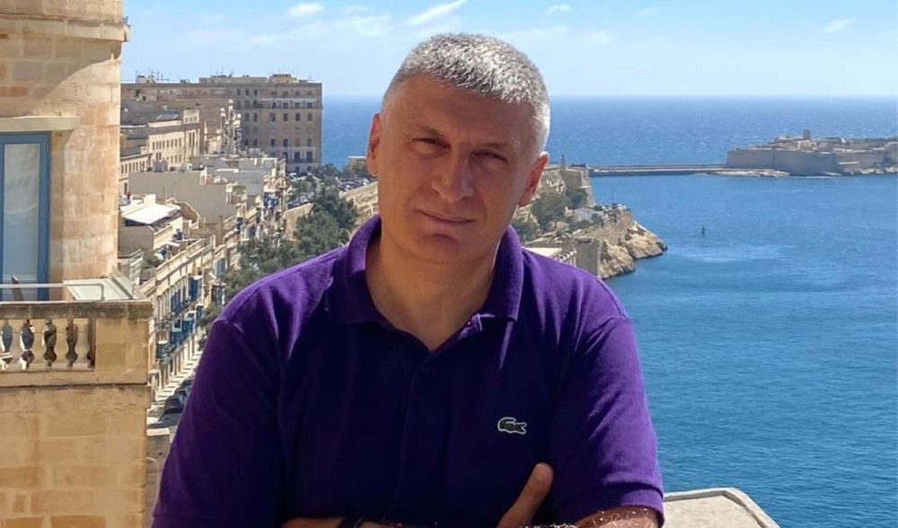 Profesorul Cătălin Avramescu și-a retras candidatura de la alegerile prezidențiale. „E o chestiune de familie. Am mintea în altă parte acum”