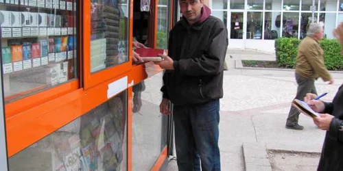 Ninel Vârtopeanu a cumpărat primul volum din "Crimă şi pedeapsă"