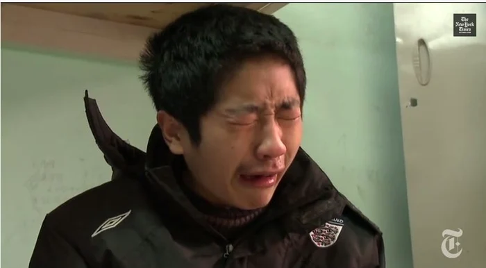 
    Primele zile departe de calculator sunt cele mai grele pentru acest tânărFoto Youtube  