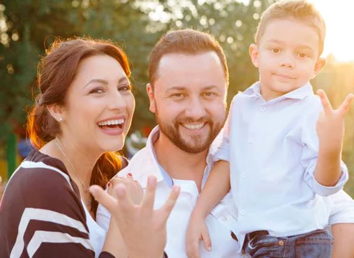 Andra şi Cătălin mai au un băieţel, în vârstă de 5 ani FOTO: Arhiva personală