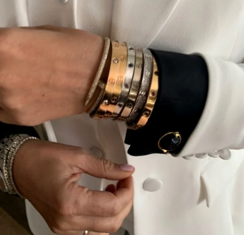 Brățările Cartier costă 400.000 de euro