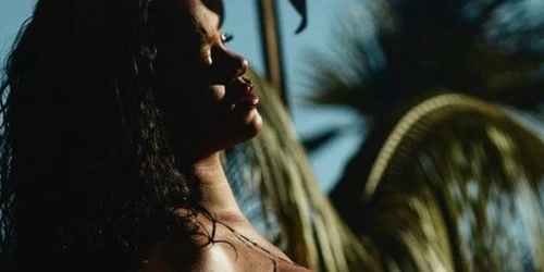 Rihanna la prima ședință foto de maternitate. Foto Instagram/ badgalriri