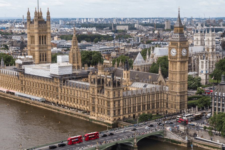 Casele cumpărate cu bani murdari în Londra de oligarhii ruși, transformate în locuințe la prețuri accesibile