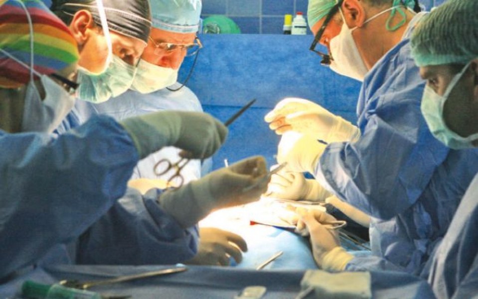 Boala cronică de rinichi afectează grav românii. Lista de așteptare pentru transplant crește considerabil