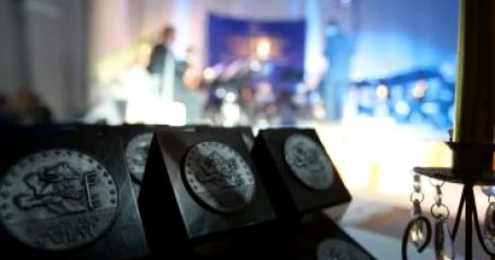 Numărul firmelor din top s-au înjumătăţit