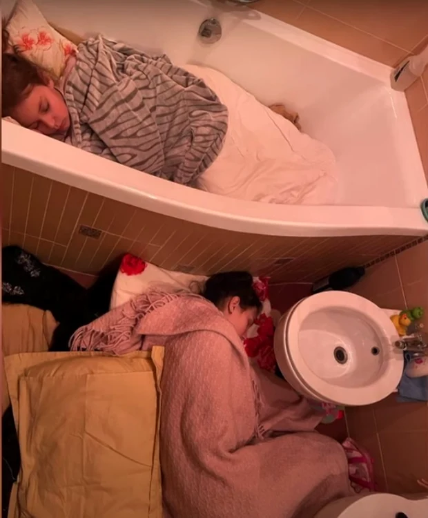 8 mihai calin a luat acasa o familie de refugiati ucraineni 7 jpg jpeg