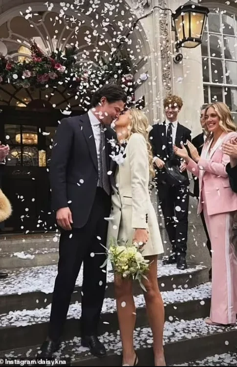 Phoebe Mountbatten verișoara lui William Instagram