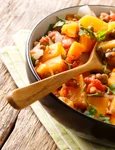 Tocanita cu linte si dovleac  Sursa foto shutterstock 1521090608 jpg