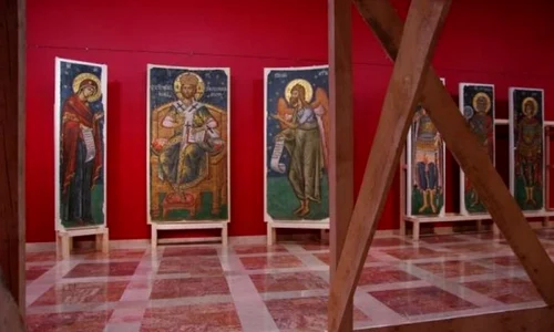 Frescele Mănăstirii Argeşului, datând din 1526, expuse la MNAR jpeg