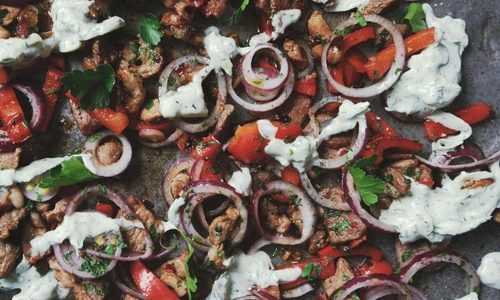Gyros cu carne de porc si miel, cu sos tzatziki jpeg