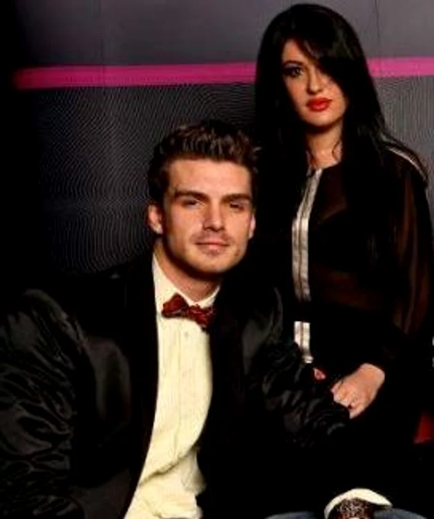 
    Mihaela Drafta este împreună cu Bogdan Vlădău  