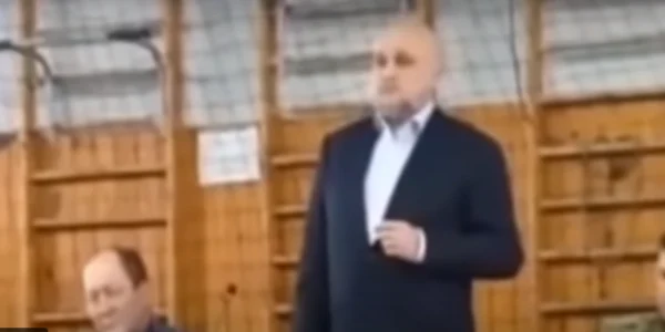 Guvernator din Siberia luat lla întrebări de cetăţeni FOTO Captură Video