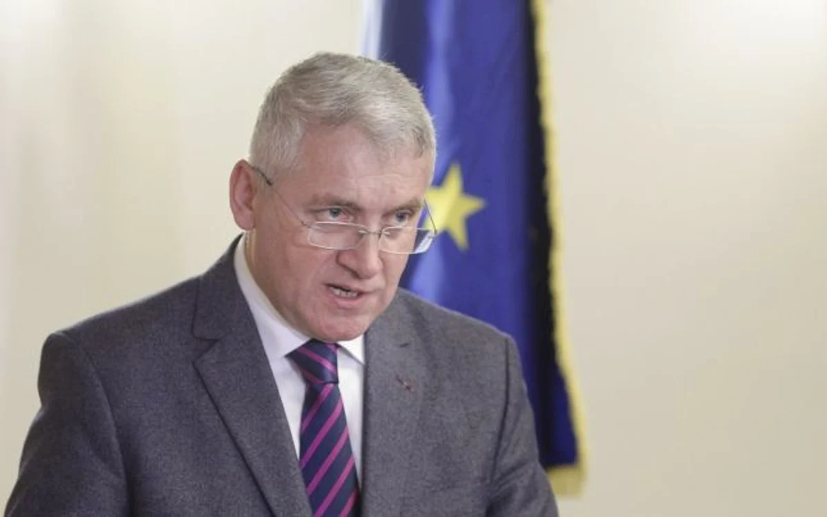 
    Adrain Țuțuianu și-a dat demisa după 2 luni de mandatfoto: Adevărul  