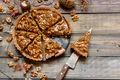 Tarta cu nuci si caramel sarat  Sursa foto shutterstock 1221290932 jpg