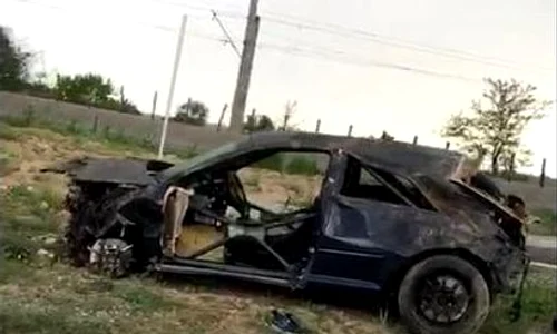 Mașina condusă de Ciprian Tofan, un Audi A3 tunat, a fost distrusă în accident jpeg