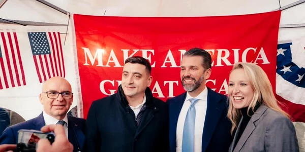 Simion in sua FB jpg