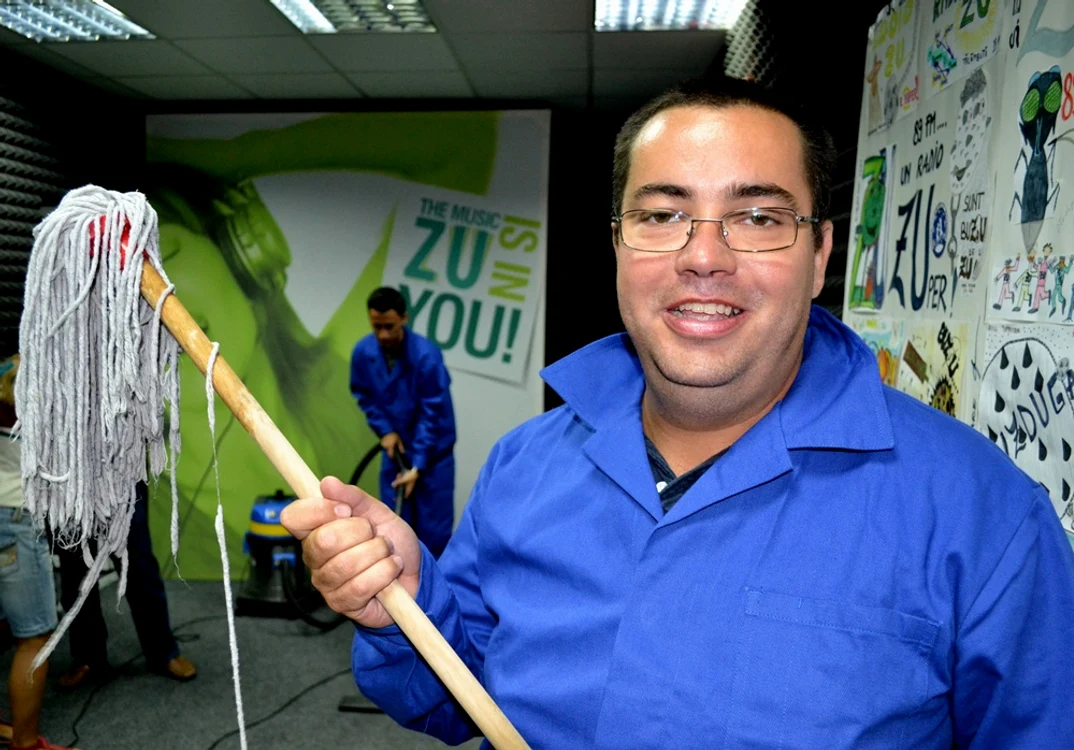
    Razvan Popescu   