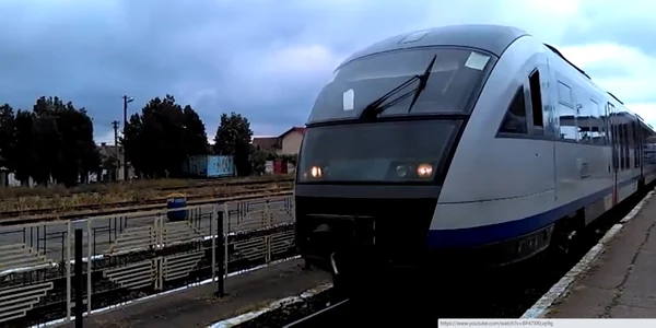 Femeie lovită în Râmnicu Vâlcea de un tren Regio care circula pe relaţia Craiova - Sibiu Foto Adevărul  
