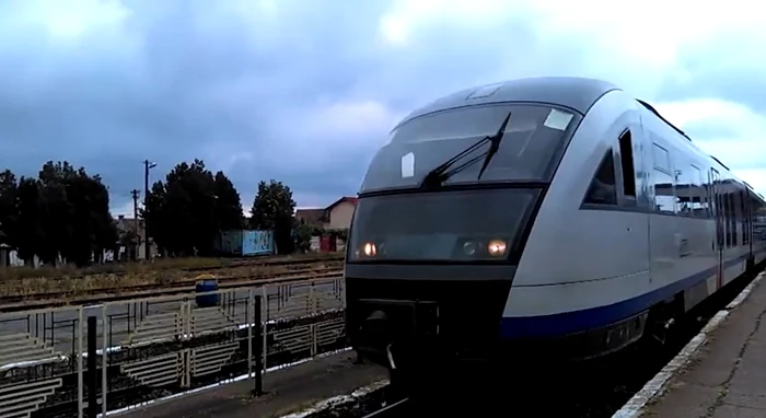 Un bărbat a decedat după ce ATV-ul pe care se afla a fost lovit de un tren, în Bistrița-Năsăud