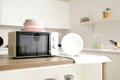 cuptor cu microunde, foto shutterstock jpg