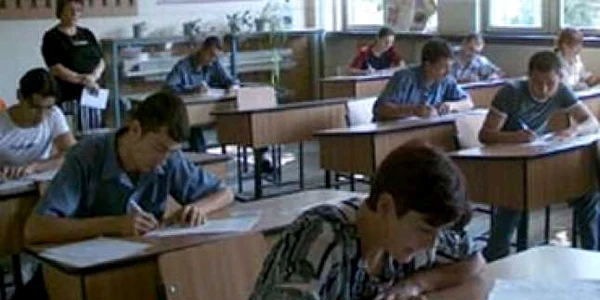 Elevii în examen
