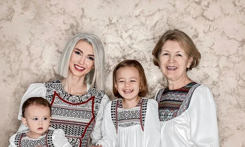 4 andreea balan si mama sa jpg jpeg