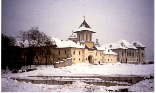 Complexul Mihai Vodă, sediu al Arhivelor Statului până în 1985 (© ANR, Colecția Documente Fotografice, F I 9286-6)