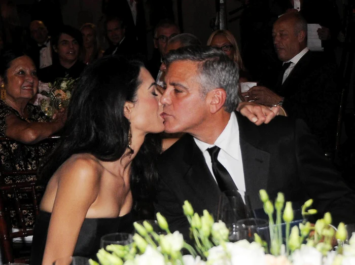 
    Clooney şi Amal se vor căsători la Veneţia. Actorul este îndrăgostit până peste cap de logodnica luiSursă foto:Splash  