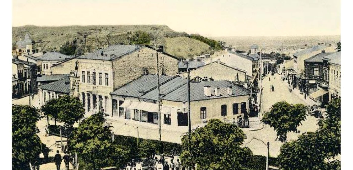 Centrul Slatinei, la începutul anilor 1900   (FOTO: Muzeul Judeţean Olt)