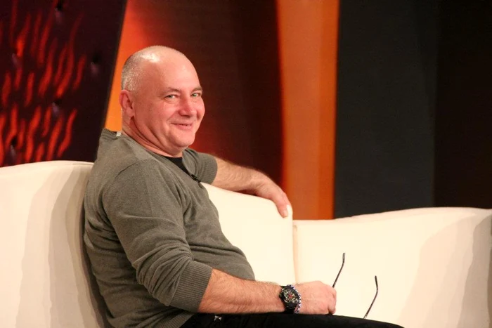 Mircea N. Stoian a analizat-o pe Mihaela Rădulescu