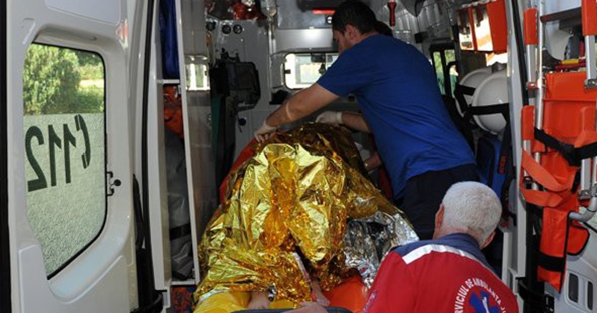 Un bărbat în stare gravă după ce s-a autoincendiat în parc, în Năvodari