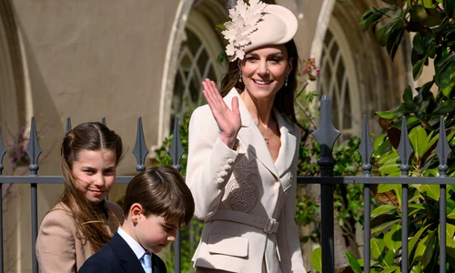 Kate Middleton cu Charlotte și Louis  foto   profimedia 1088833602 jpg