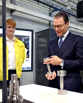 Prințul Daniel a apărut cu un pansament pe cap. FOTO: Casa Regală suedeză