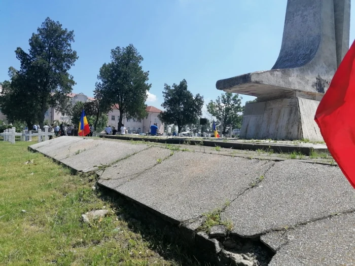 cimitirul eroilor slatina