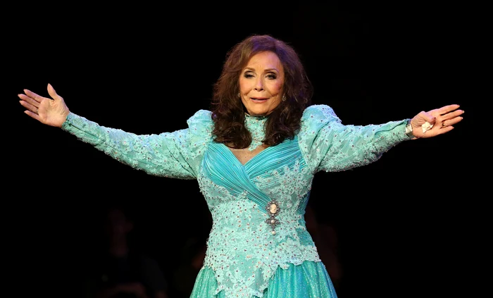 Loretta Lynn, pe scenă