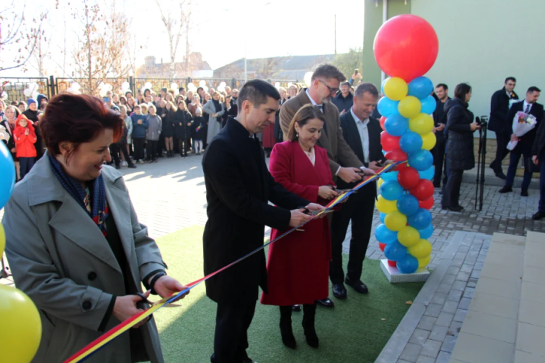 La eveniment a participat și șefa diplomației române, Luminița Odobescu. FOTO: Mec.gov.md