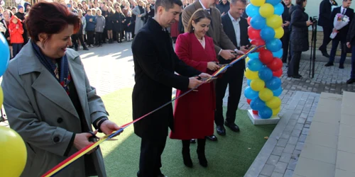 Liceu Comrat Luminita Odobescu FOTO Mec gov md jpg
