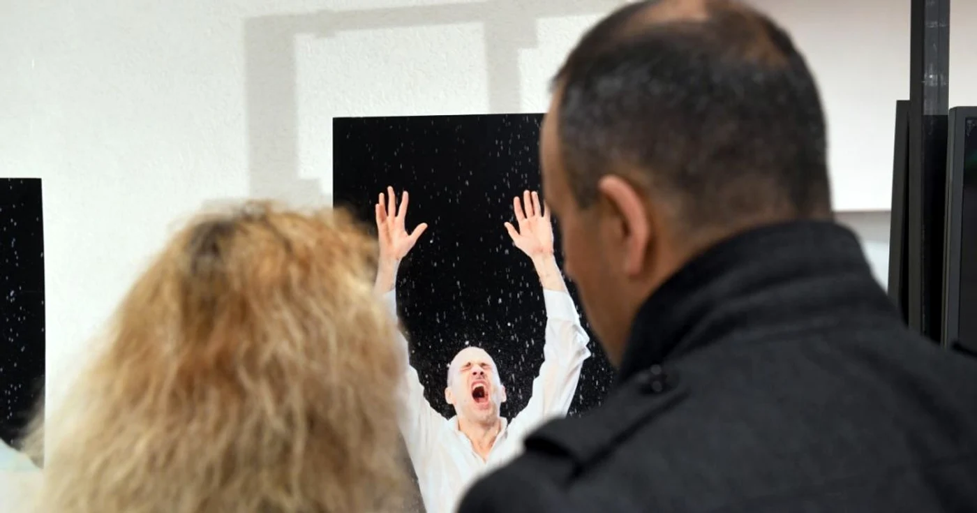 expozitie de fotografie la TNB