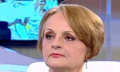 Ecaterina Traian, sora mai mică a Laurei Lavric jpeg