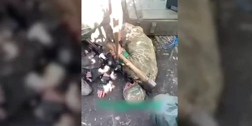 soldat ucrainean torturat FOTO dailymail co uk webp