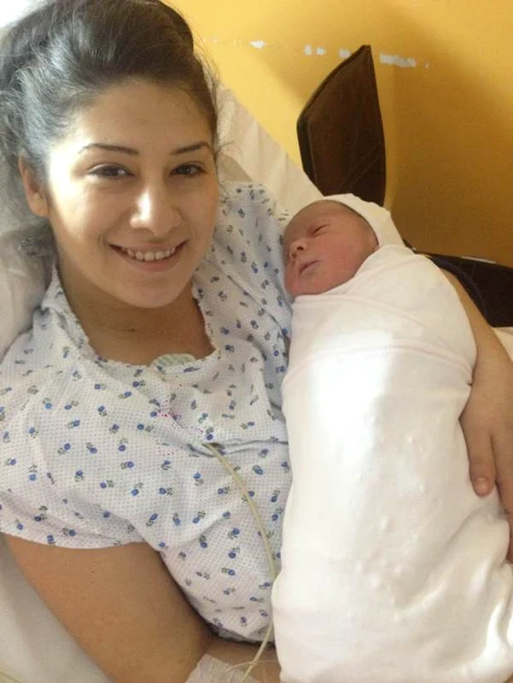 Ionut Tanase, iubita Camelia, copil