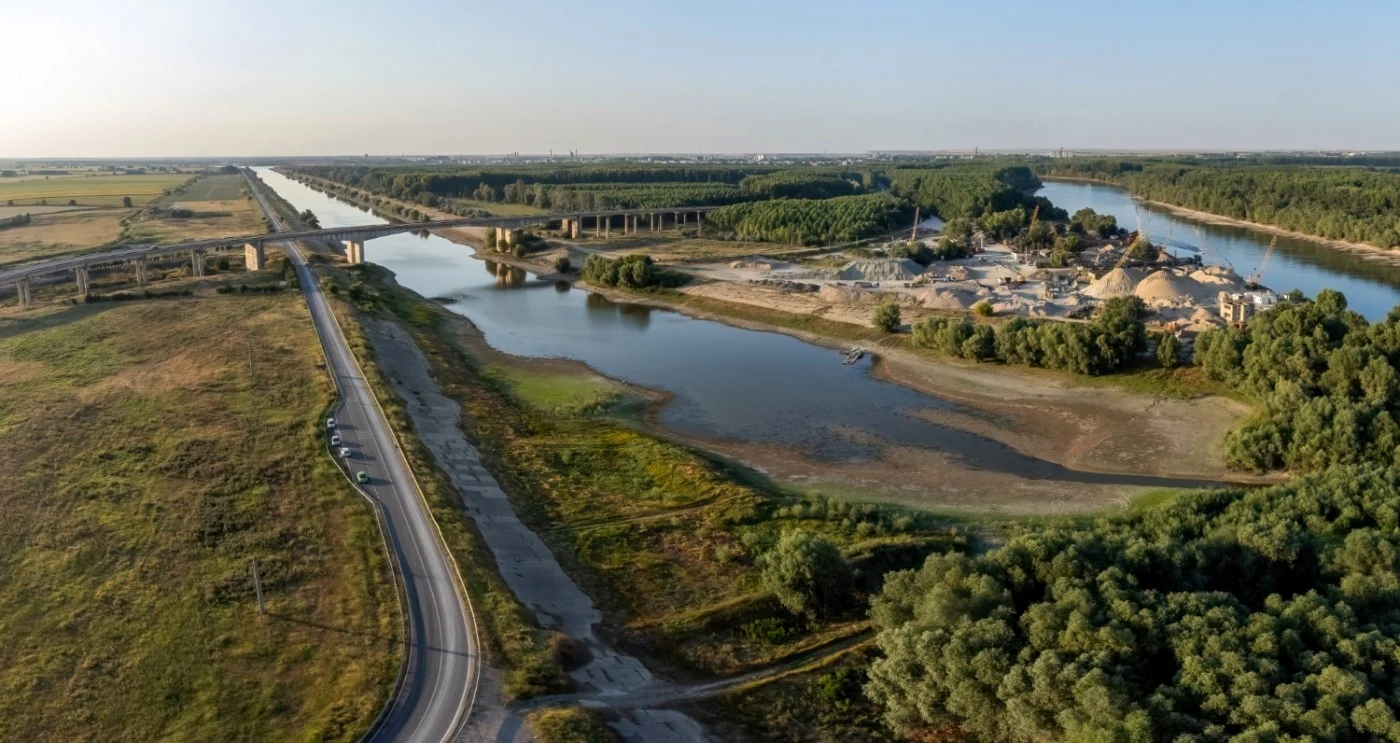 calarasi bratul Borcea (dreapta)la Calarasi FOTO Faceb/Cosmin Şuţu