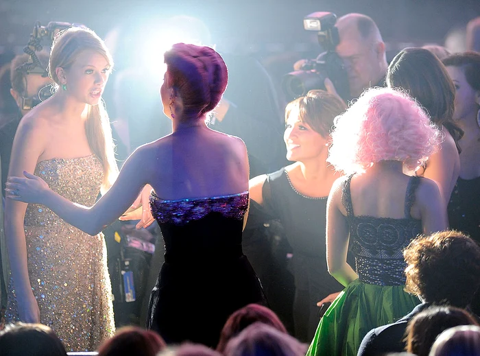 taylor swift si katy perry gettyimages 133702708 jpeg