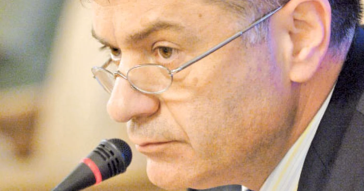 Ionut Costea este în fruntea băncii din 2009