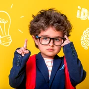 Copil geniu Foto shutterstock 1965002317 jpg