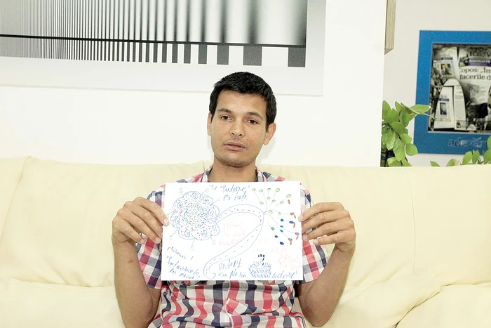 
    Robert are sentimente  curate faţă de  părinţii săi, pe care  vrea să-i revadăFoto: Roberto Sălceanu  