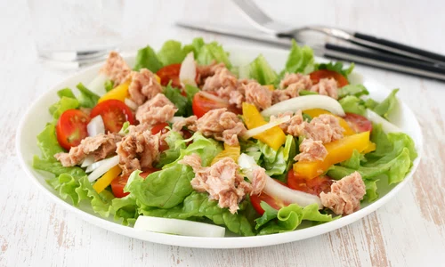 salata cu ton shutterstock jpeg