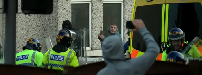 foto proteste anti-imigrație din Marea Britanie