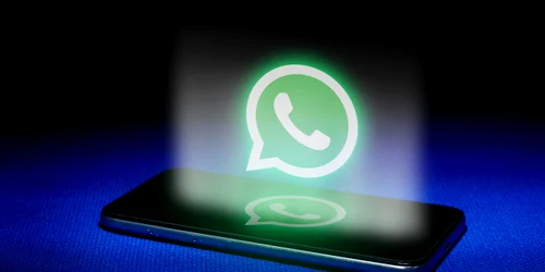 Aplicație Whatsapp pe smartphone  FOTO Shutterstock jpg